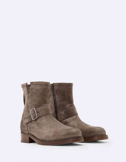 AllSaints Bailey Stiefel aus Wildleder in Karoo-Braun, 2 von 6