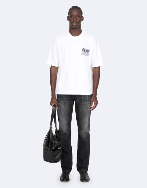 AllSaints Battles T-Shirt mit Rundhalsausschnitt in Optikweiß - view 1