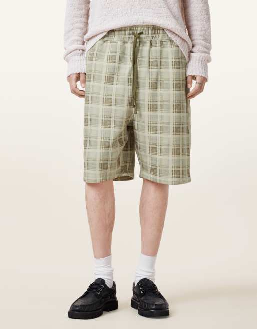 AllSaints – Benji – Sweat-Shorts in staubigem Hellbraun