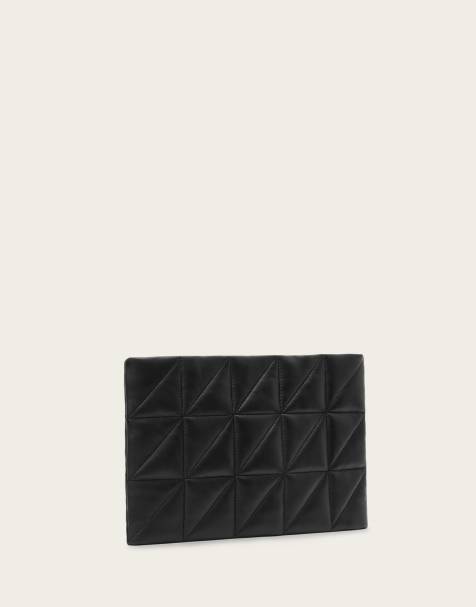 AllSaints – Bettina – Gesteppte Clutch in Schwarz - view 1