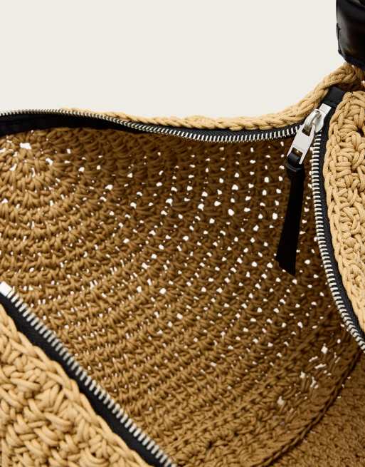 AllSaints - Borsa da spalla testurizzata in paglia marrone naturale a forma di mezza luna, 3 di 4
