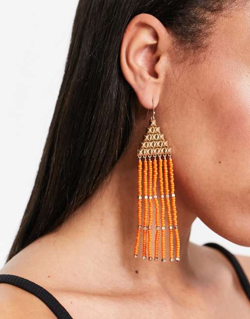 AllSaints - Boucles d'oreilles à pendentif pyramidal orné de perles - Doré et orange