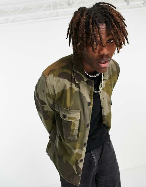 AllSaints - Boulogne - Overshirt met camouflageprint in khaki