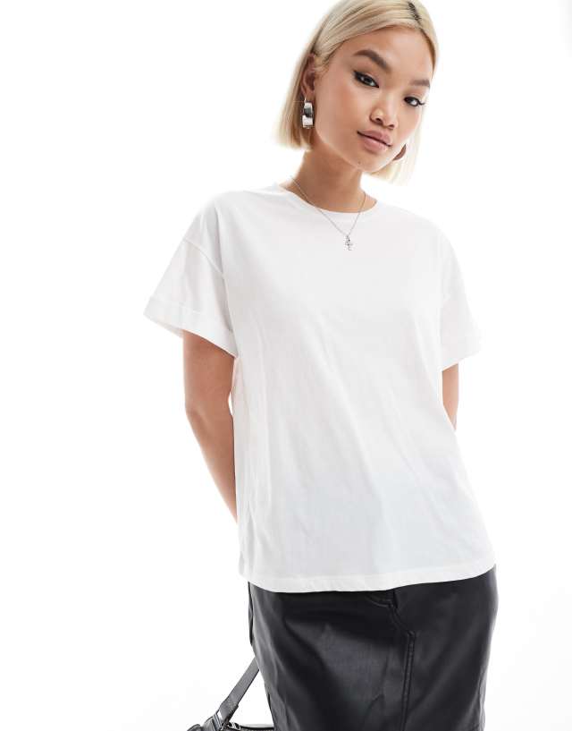 AllSaints - briar relaxed t-shirt in white