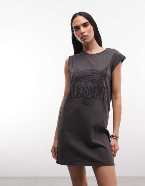 AllSaints – Brooke – Sukienka T-shirtowa mini bez rękawów z logo w spranym szarym kolorze - view 1