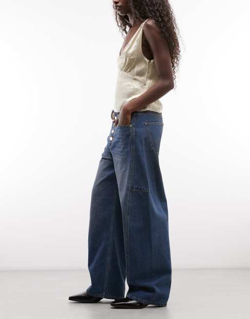 AllSaints Carter Jeans mit Knopfleiste und Barrel-Leg in mittlerer Waschung Blau, 2 von 5