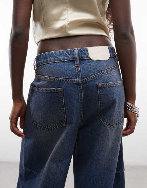 AllSaints Carter Jeans mit Knopfleiste und Barrel-Leg in mittlerer Waschung Blau, 5 von 5