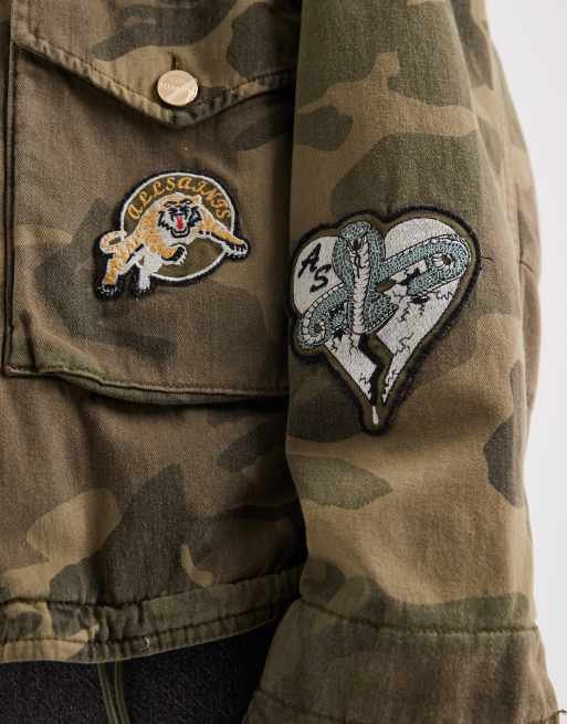 AllSaints – Clay – Grön, kamouflagemönstrad jacka med ståkrage, 3 av 4