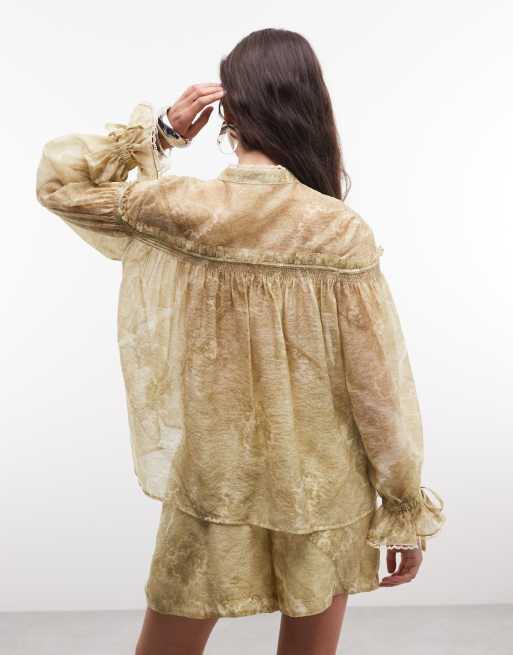 AllSaints - Delphine - Blouse d'ensemble froncée à manches longues en dentelle - Doré et vert fleuri, 3 de 4