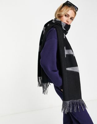 Femme AllSaints - Écharpe oversize style couverture à détail griffé - Noir/gris