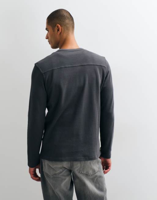AllSaints Ellis langærmet waffle-logo T-shirt i grå, 5 af 5