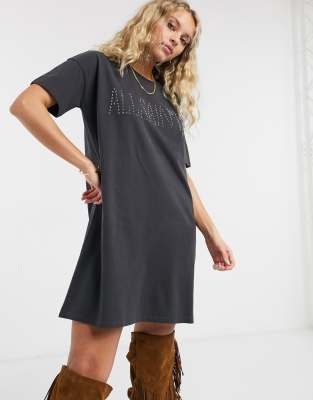 star t shirt dress