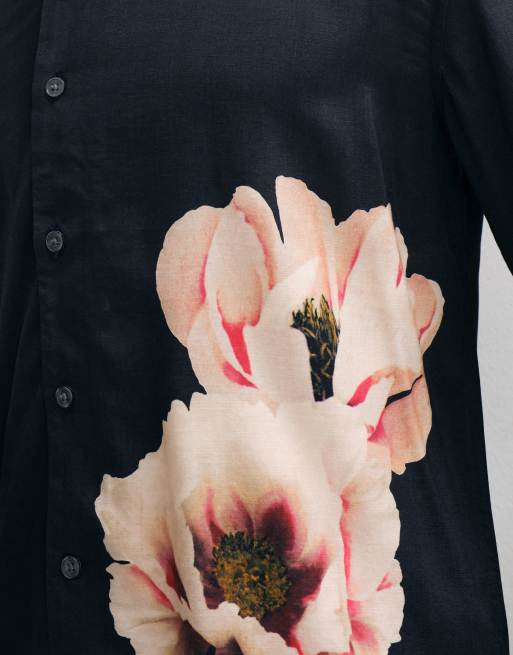AllSaints Floraison Langarmhemd mit Blumenmuster in Schwarz, 4 von 5