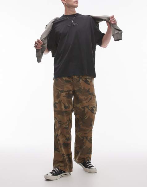 AllSaints - Gasper - Ruimvallende broek met rechte pijpen en camouflageprint - view 1