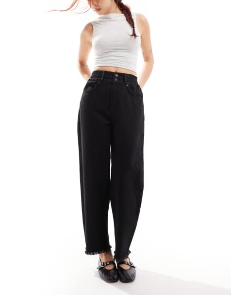 AllSaints Hailey freyed hem straight leg jeans in black - view 1