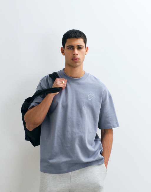 AllSaints Haven lille broderet brystlogo T-shirt i mørkeblå, 4 af 5