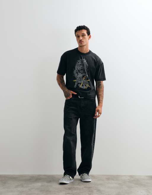 AllSaints Iron Tiger T-shirt med korte ærmer og grafisk logo i vasket sort, 2 af 5