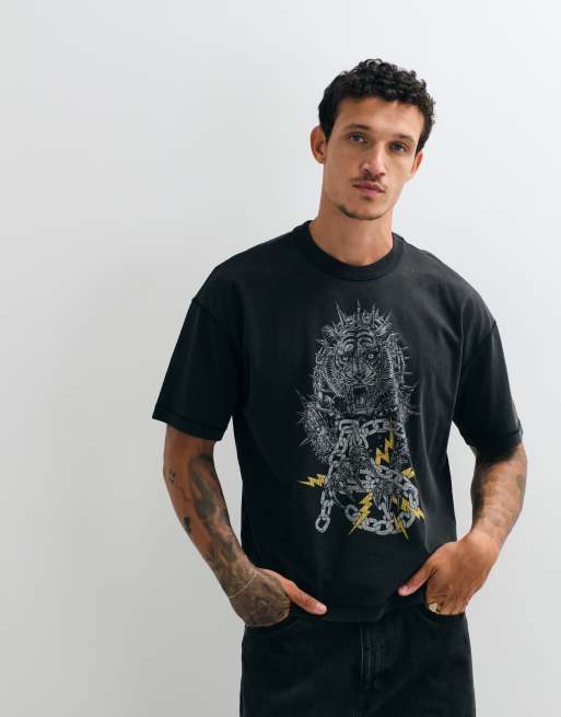 AllSaints Iron Tiger T-shirt med korte ærmer og grafisk logo i vasket sort, 3 af 5