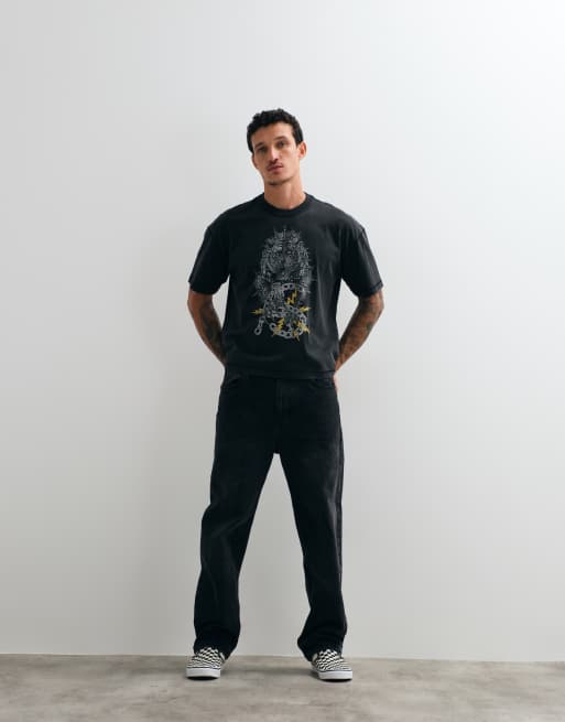AllSaints Iron Tiger T-shirt med korte ærmer og grafisk logo i vasket sort, 5 af 5