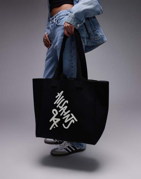AllSaints – Izzy – Czarna torba typu tote z nadrukiem - view 1