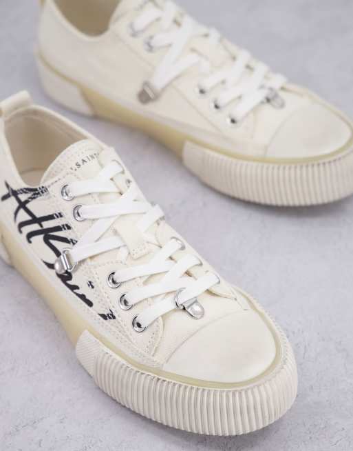 AllSaints – Jazmin – Vita sneakers med sinaturlogga, 3 av 4
