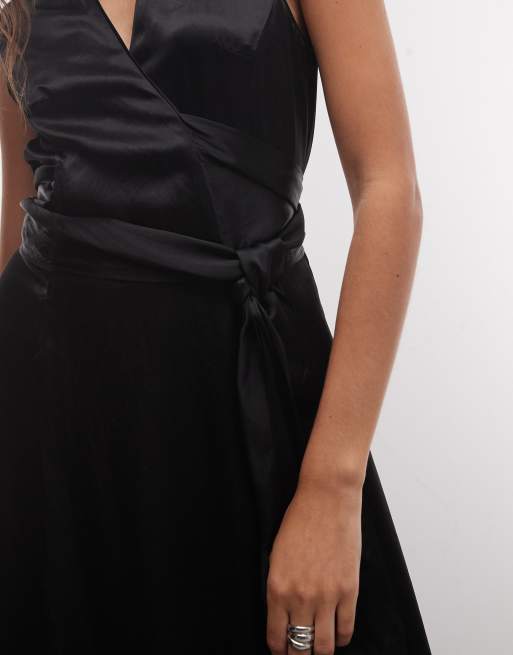 AllSaints Jeanne robe midi cache-cœur sans manches col V noire, 2 de 4