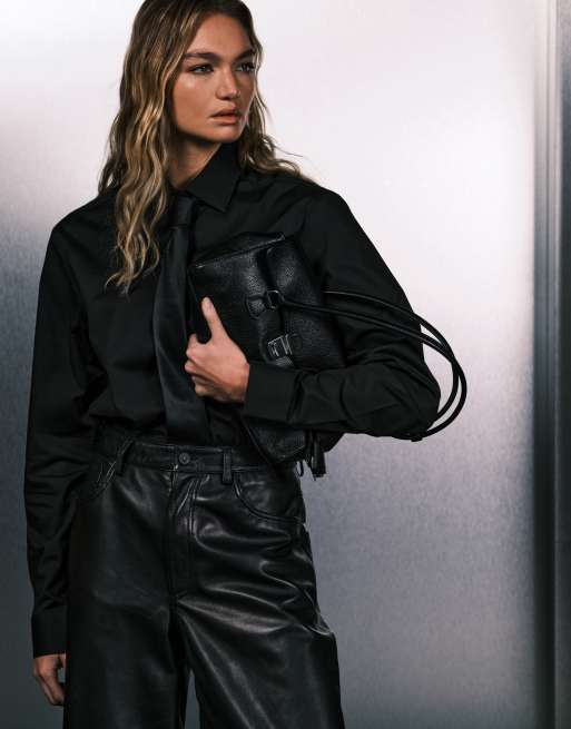 AllSaints – Jett – Czarne skórzane spodnie z baryłkowymi nogawkami , 2 z 5