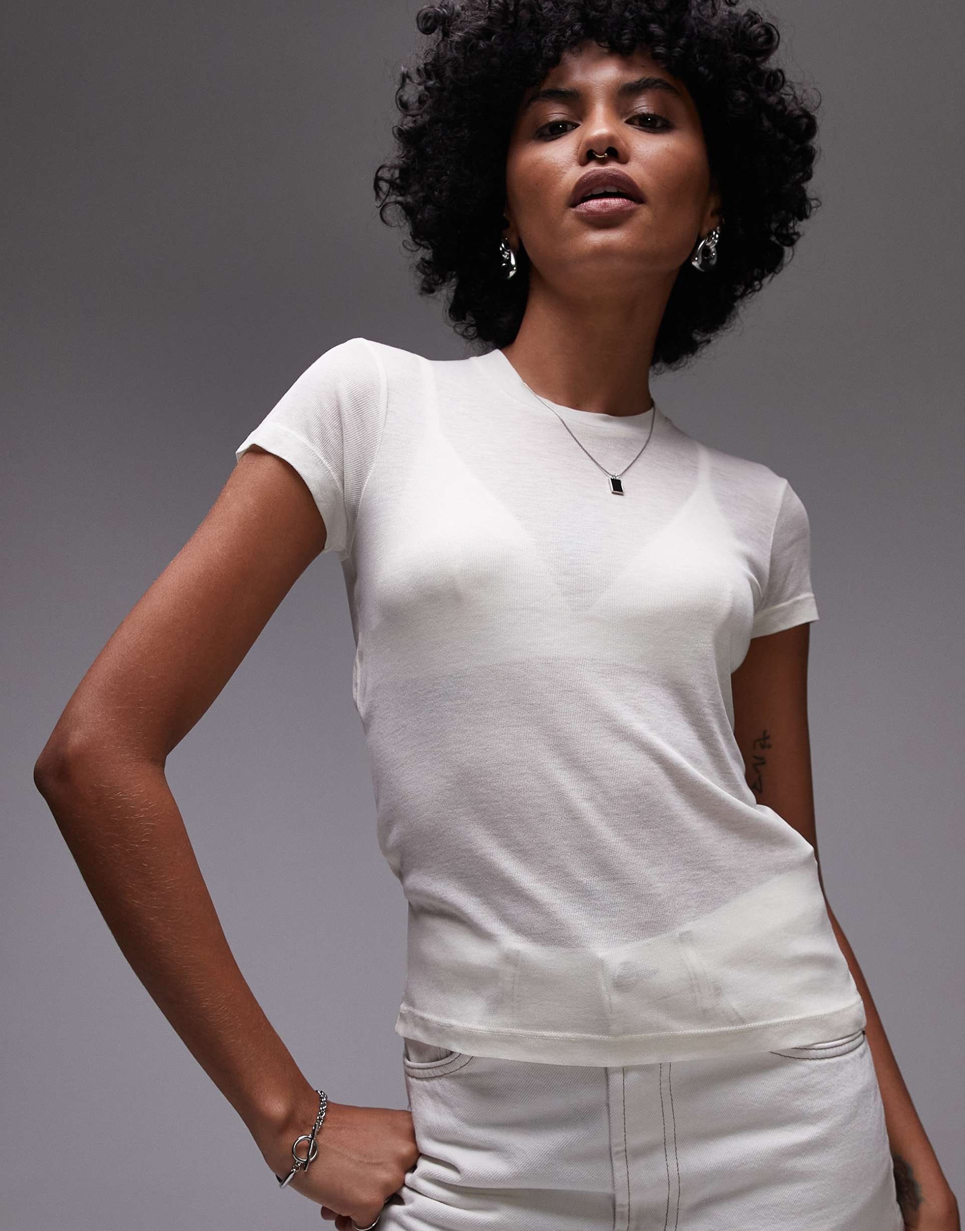 allsaints june tee in gardenia cream