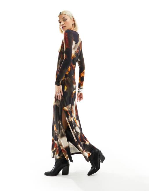 AllSaints - Katlyn Mars - Maxi jurk met lange mouwen en print in roestig bruin