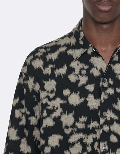 AllSaints Leo Kurzarmhemd in Schwarz/Grau, 5 von 6