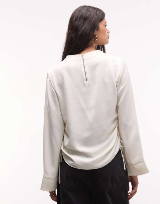AllSaints Leslie top met lange mouwen, gerimpeld, opstaande hals en ruit in wit, 2 van 4