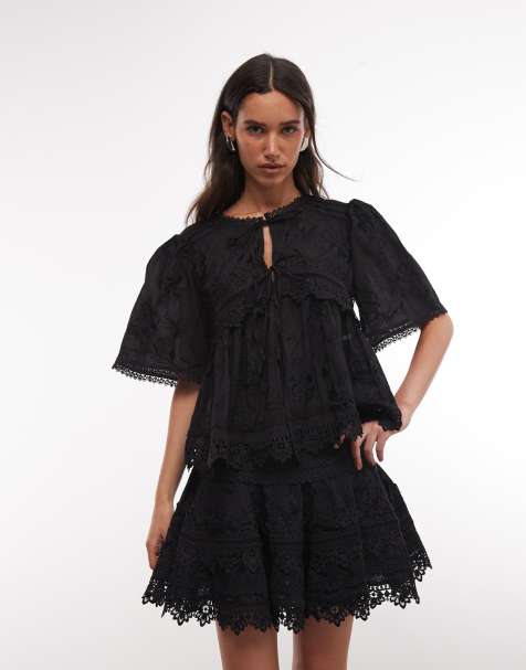 AllSaints - Lillith - Blusa in pizzo nero a maniche corte con allacciatura - view 1