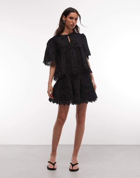 AllSaints – Lillith – Minirock in Schwarz mit Lochstickerei und Rüschen, Kombiteil - view 1