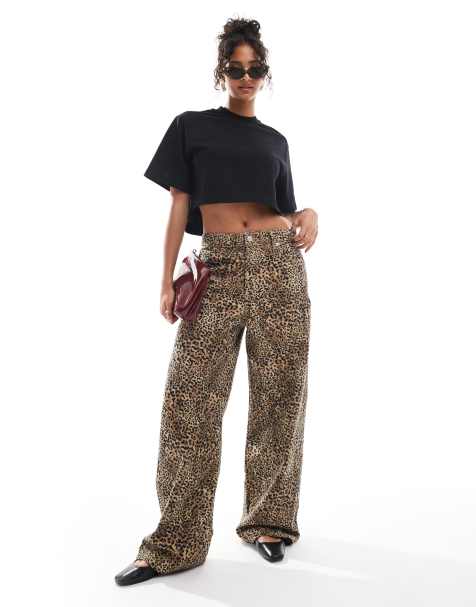 AllSaints Lottie cropped t-shirt in black - view 1