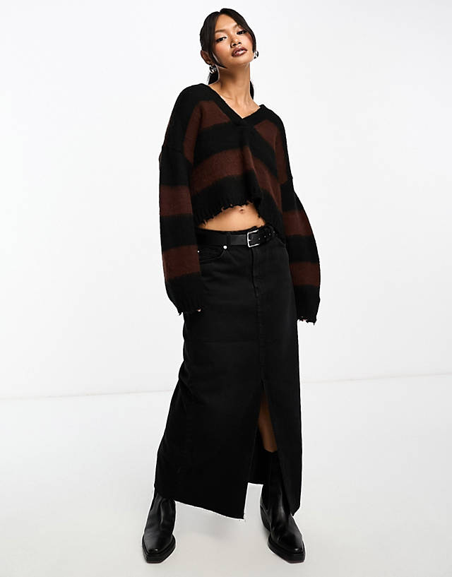AllSaints - lou crop v neck knitted jumper in black and brown stripe