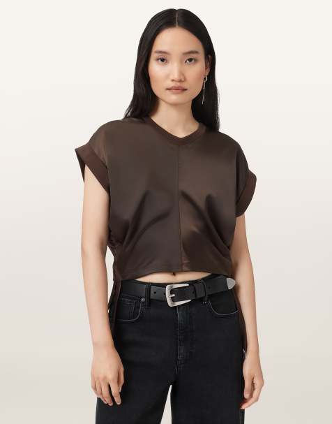 AllSaints – Mira – T-Shirt aus Satin in Schildkrötenbraun - view 1