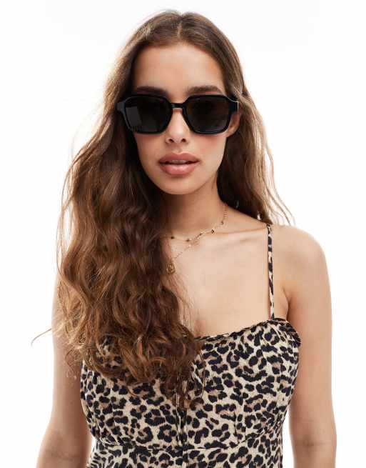 AllSaints Nik Sunglasses in black