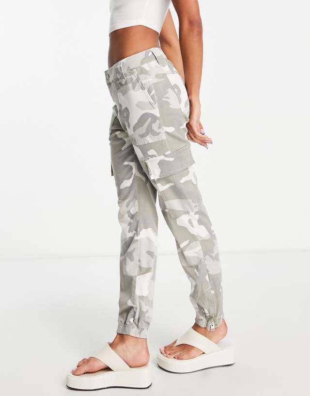 AllSaints Nola cargo sweatpants in camo