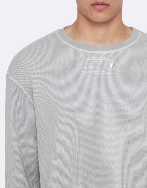 AllSaints Raphy Langarmshirt mit Rundhalsausschnitt in Kieselgrau, 5 von 6