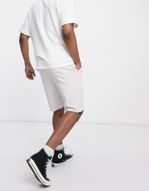 AllSaints – Raven – Mörkgråa sweatshorts med logga med bockhuvud, 2 av 4