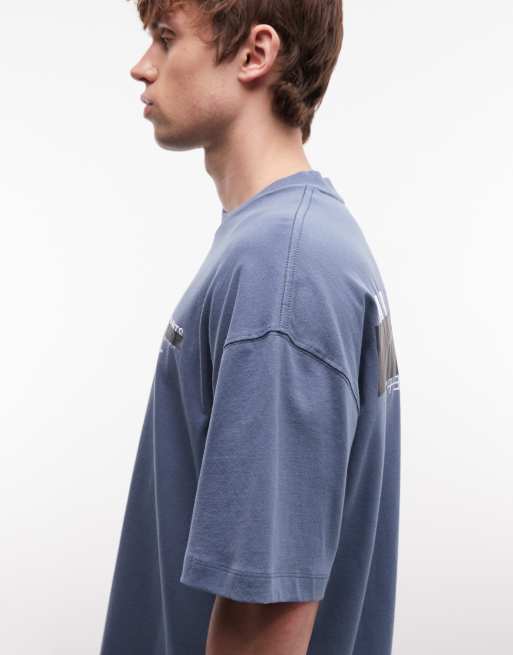 AllSaints – Redact – Mellanblå t-shirt i oversize med broderad logga och tryck baktill, 4 av 5