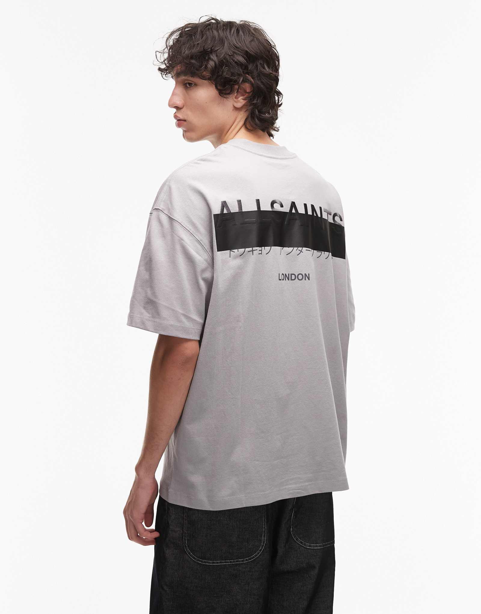 Футболка AllSaints Redact серого цвета в стиле хафпайп