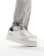 Thumbnail 1 van 5
