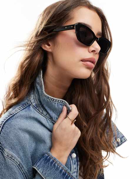 AllSaints Rei Sunglasses in black - view 1