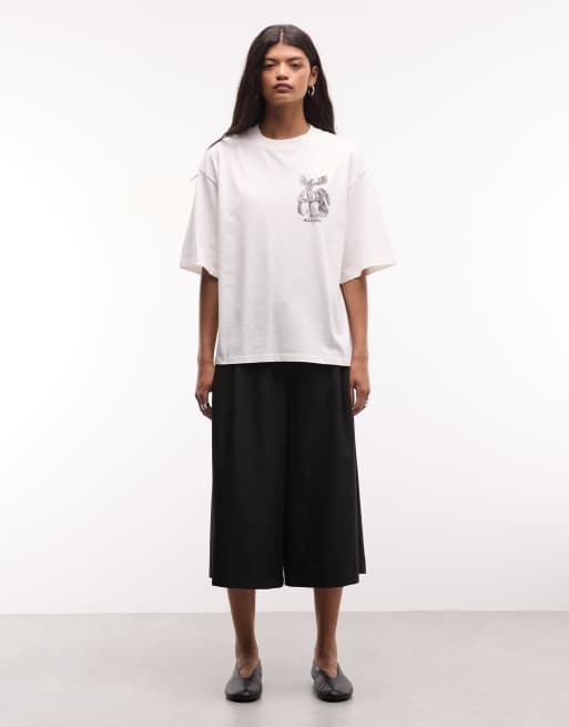 AllSaints Seraph Amelie t-shirt à manches courtes avec logo graphique et imprimé au dos en blanc, 3 de 4