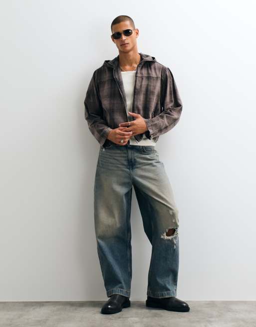 AllSaints - shacket con capucha, cremallera frontal, manga larga y a cuadros en marrón, 3 de 5