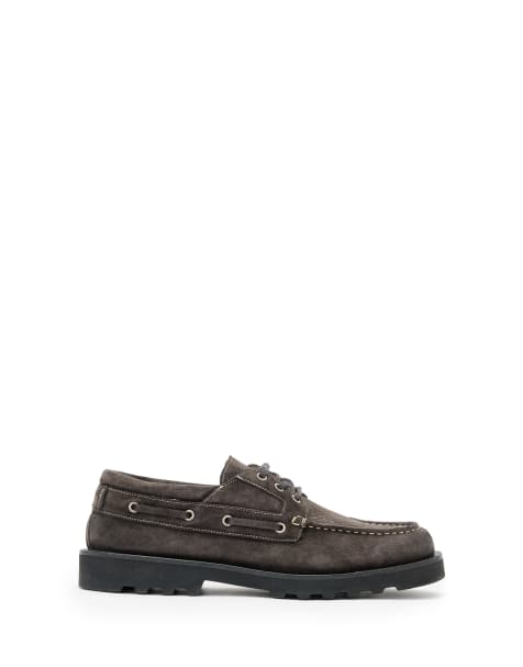 AllSaints – Skiff – Bootsschuhe in warmem Grau - view 1