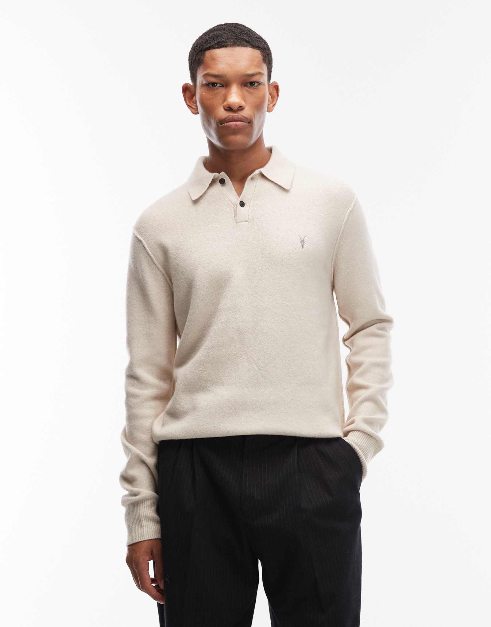 Вязаный свитер поло с логотипом AllSaints Statten с длинным рукавом белого цвета