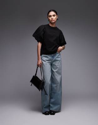 AllSaints - T-Shirt in Schwarz mit Puffärmeln