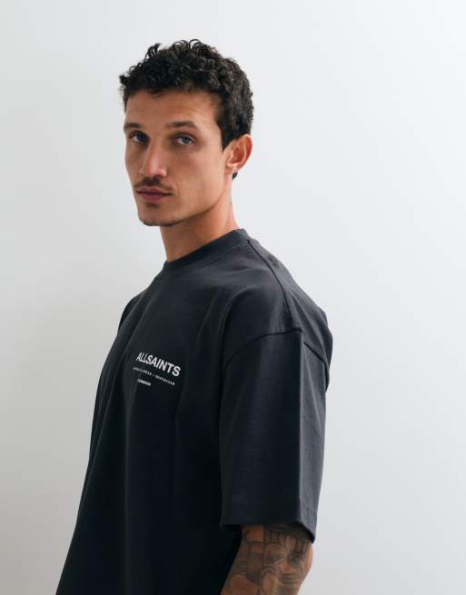 AllSaints T-Shirt mit Grafiklogo und Rückenprint in Dunkelgrau, 3 von 5